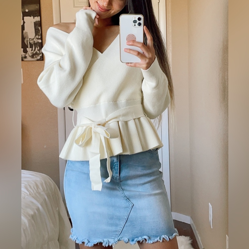 Knitted Belted Pullover Sweater